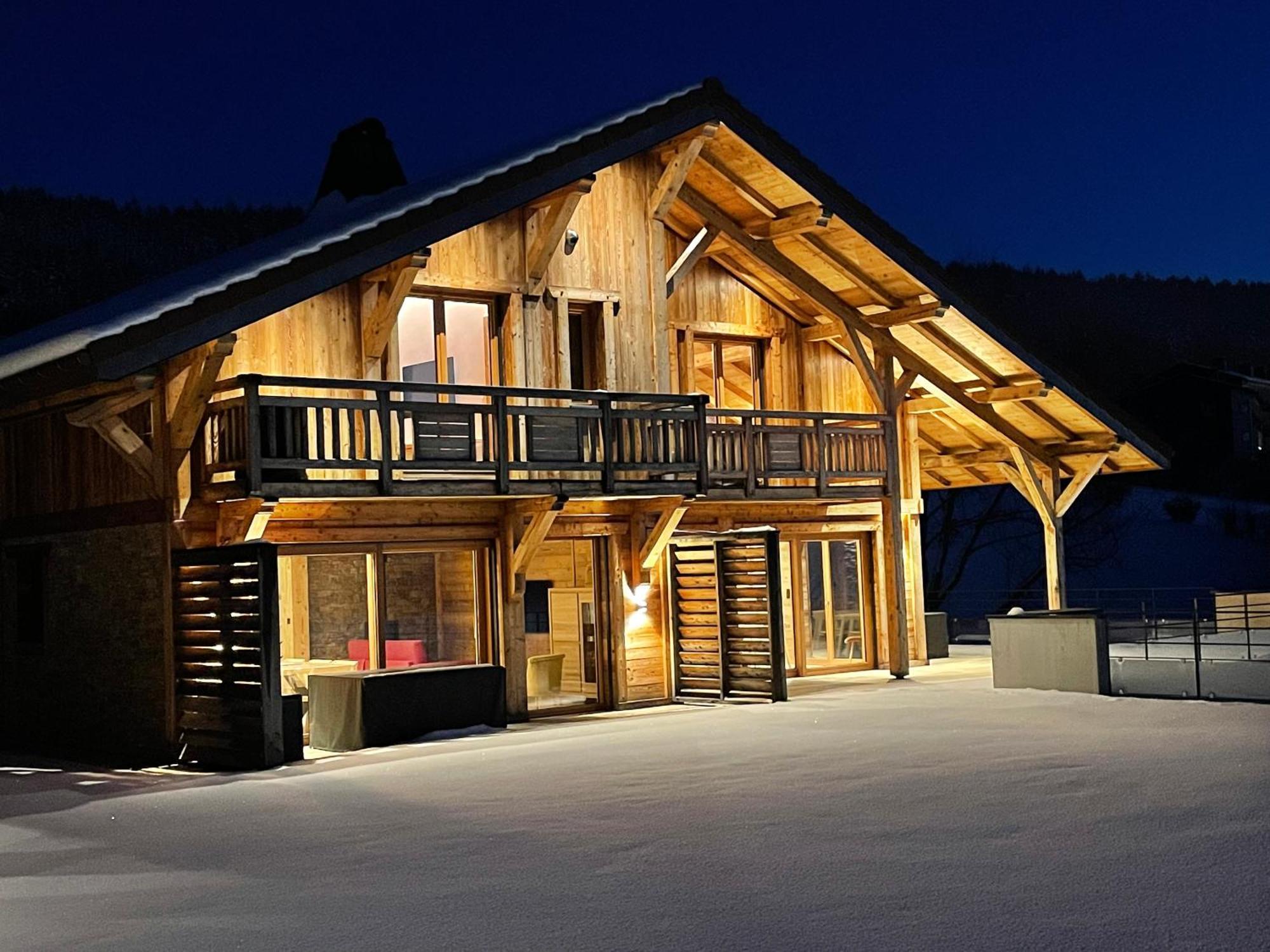 Chalets Coeur Du Lac 马尔比伊松 外观 照片