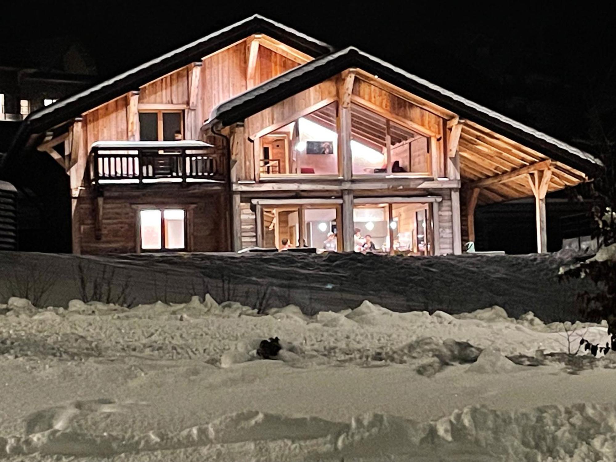 Chalets Coeur Du Lac 马尔比伊松 外观 照片